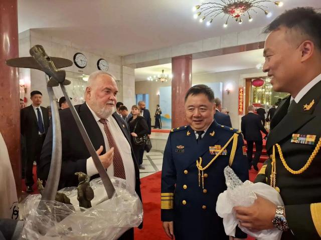 99 лет со дня рождения Народно-освободительной армии Китая.